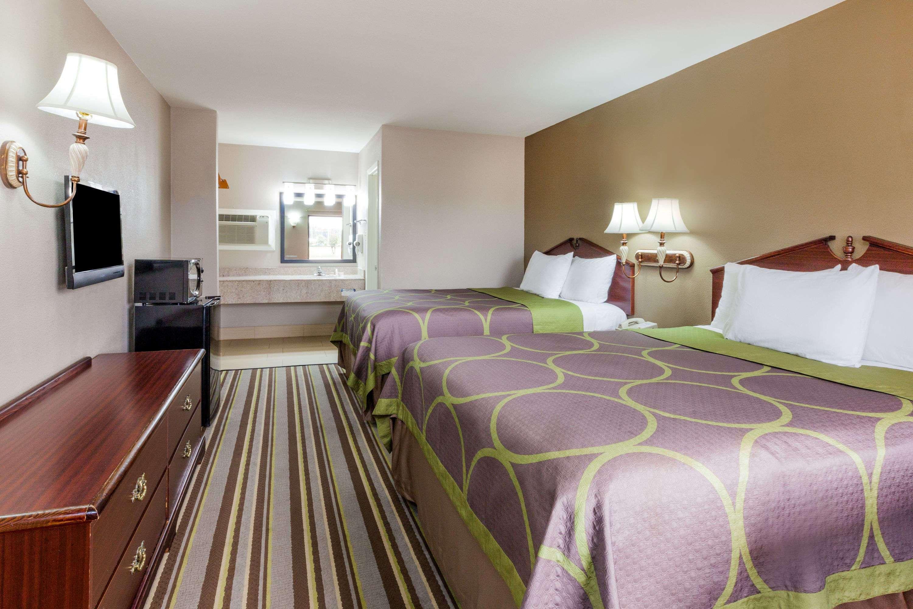 Super 8 By Wyndham Mt. Pleasant Tx Hotel Mount Pleasant Buitenkant foto