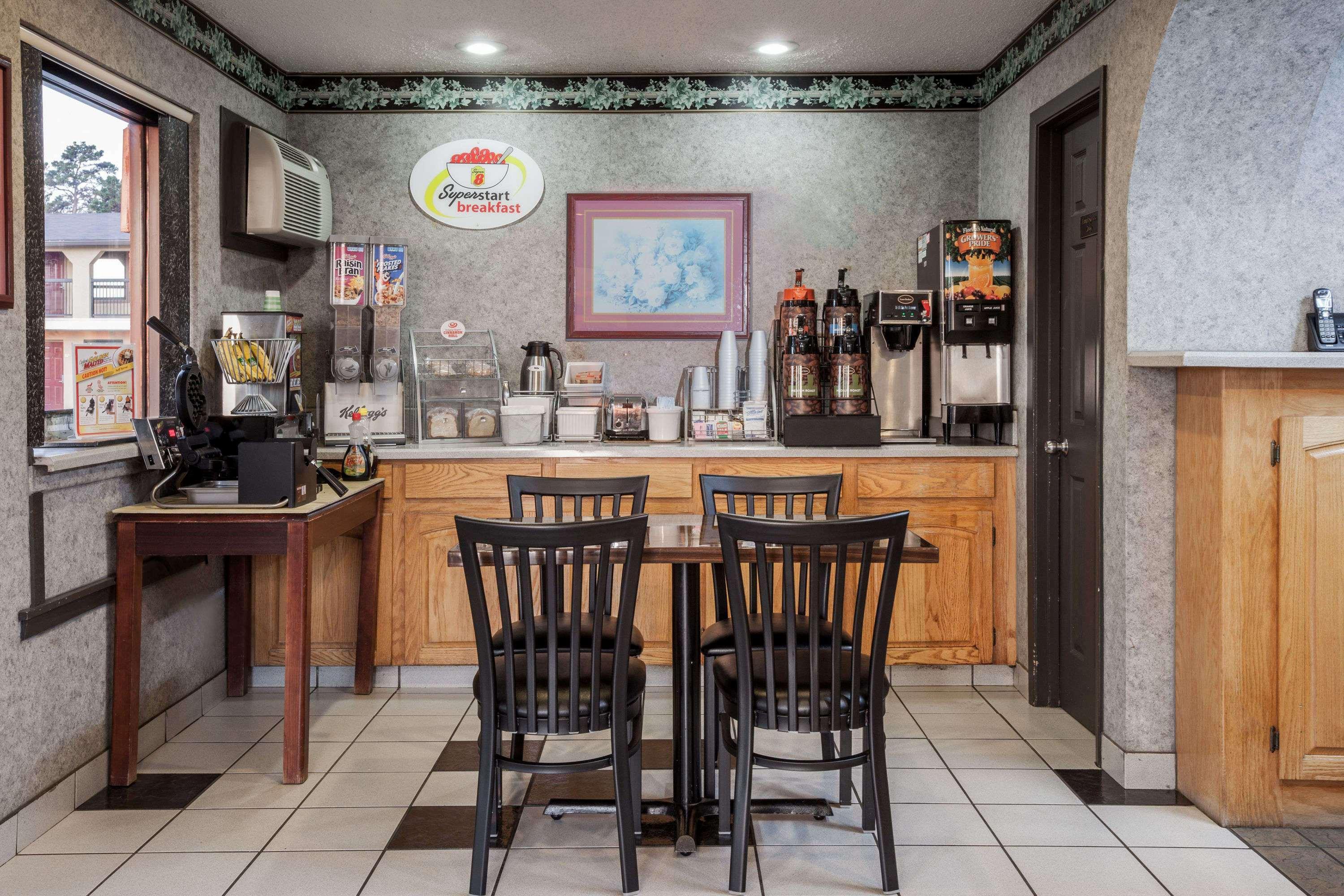 Super 8 By Wyndham Mt. Pleasant Tx Hotel Mount Pleasant Buitenkant foto